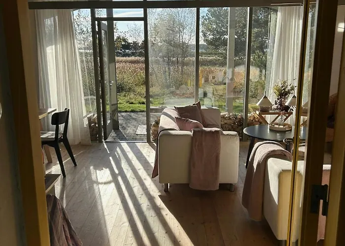 Hébergement de vacances Summer House With Fields And Fjord Views *