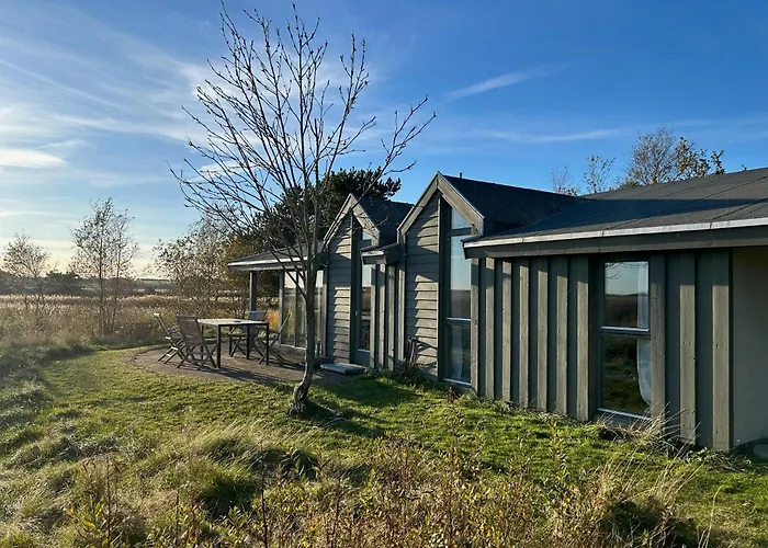 Summer House With Fields And Fjord Views Hébergement de vacances
